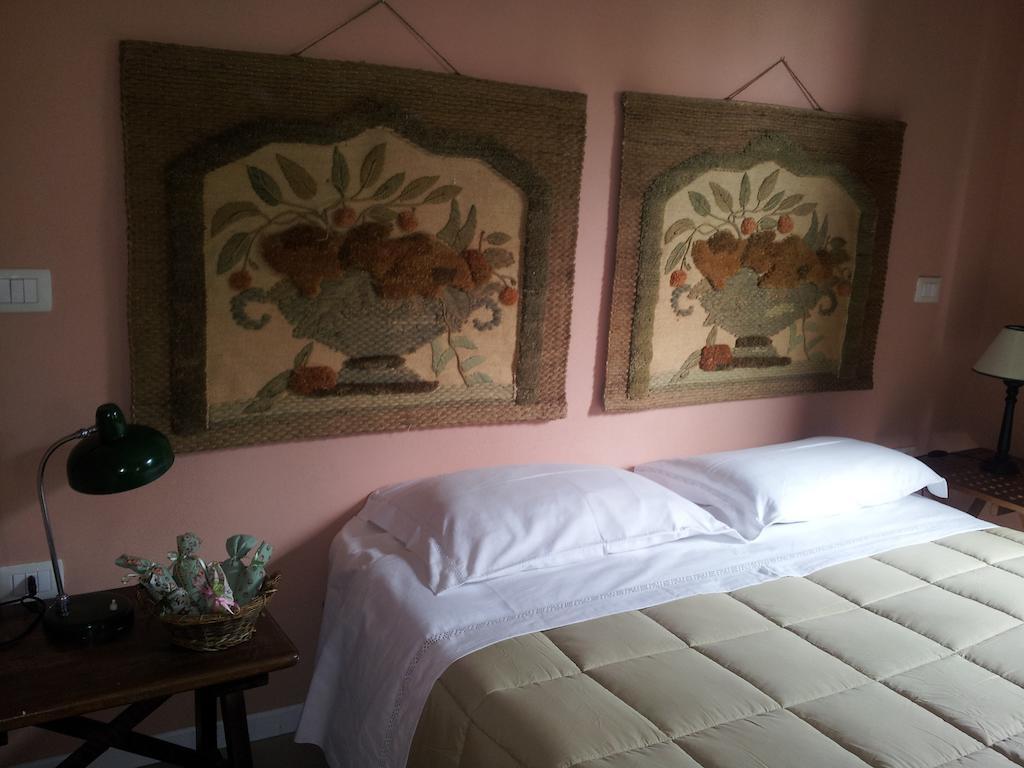 Bed and Breakfast Santa Igia - Country House à Elmas Chambre photo