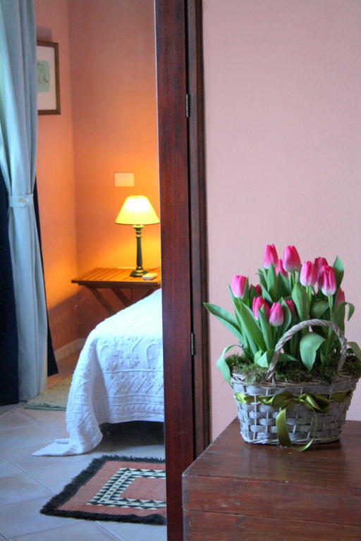 Bed and Breakfast Santa Igia - Country House à Elmas Chambre photo